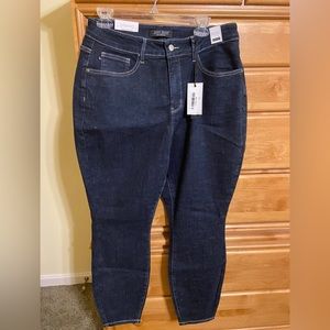 High Waist Judy Blue. Dark Blue. No distressing. Straight Leg.